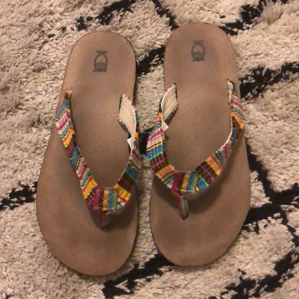 Mossimo flip flops